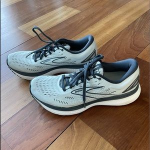 Brooks Gylcerin 19 Size 10